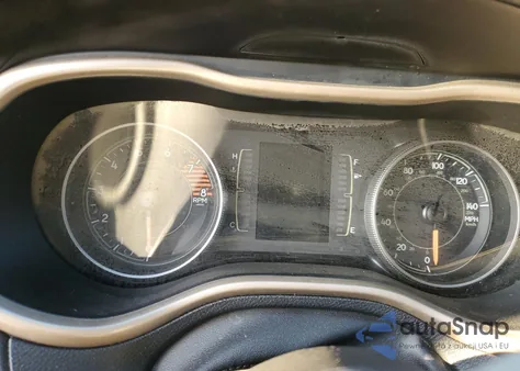 2016 Jeep Cherokee Latitude из США, поврежденный, VIN 1C4PJLCS0GW126893